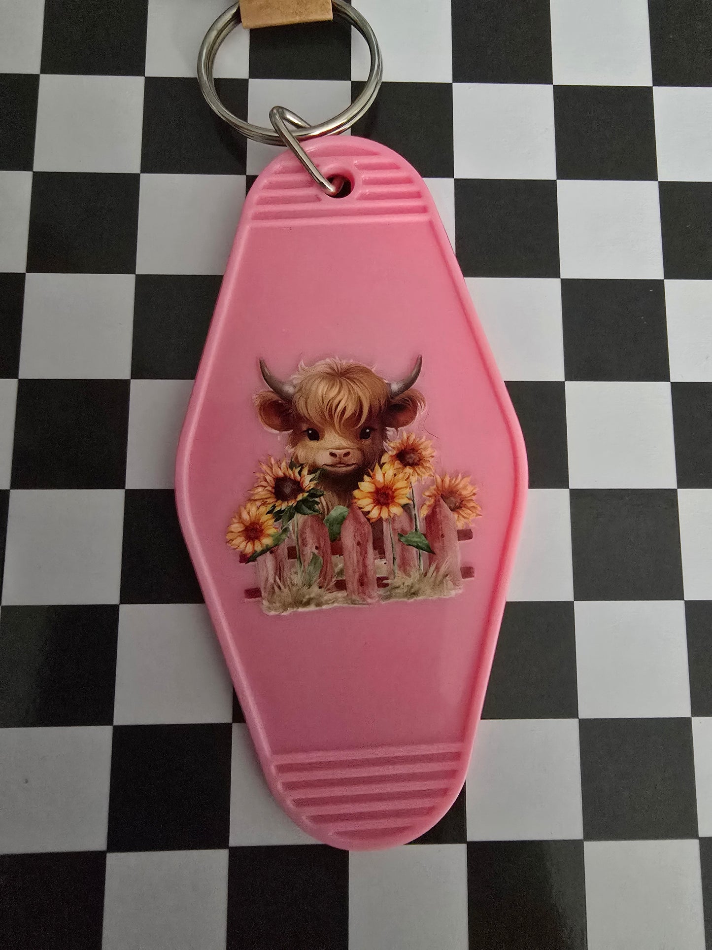 Sunflower Highland Motel Keychain, Pink