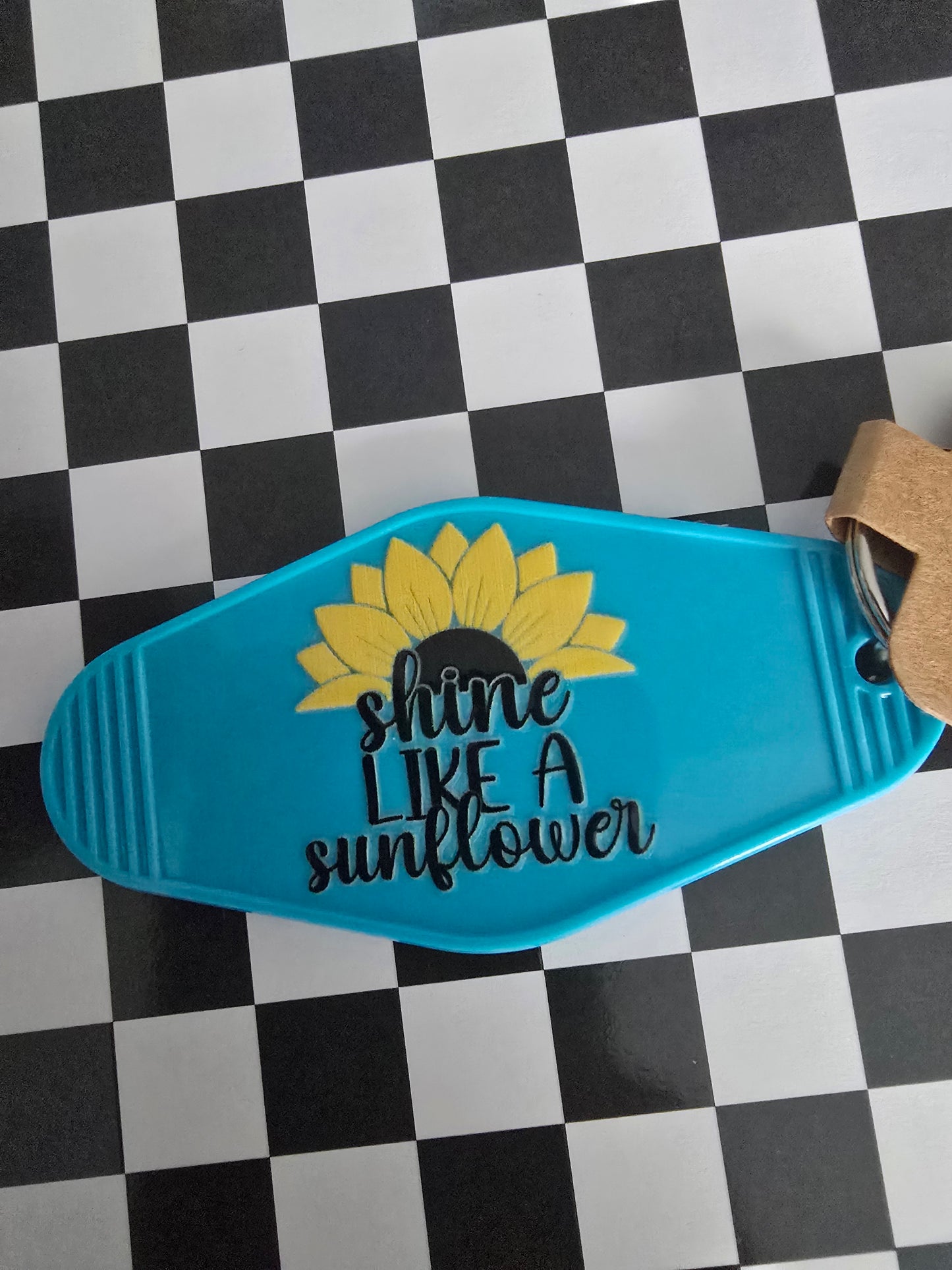 Flower Shine Motel Keychain, Blue