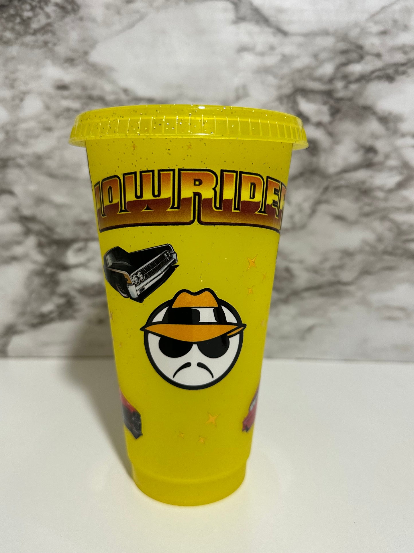 Classic Car Cup w Straw