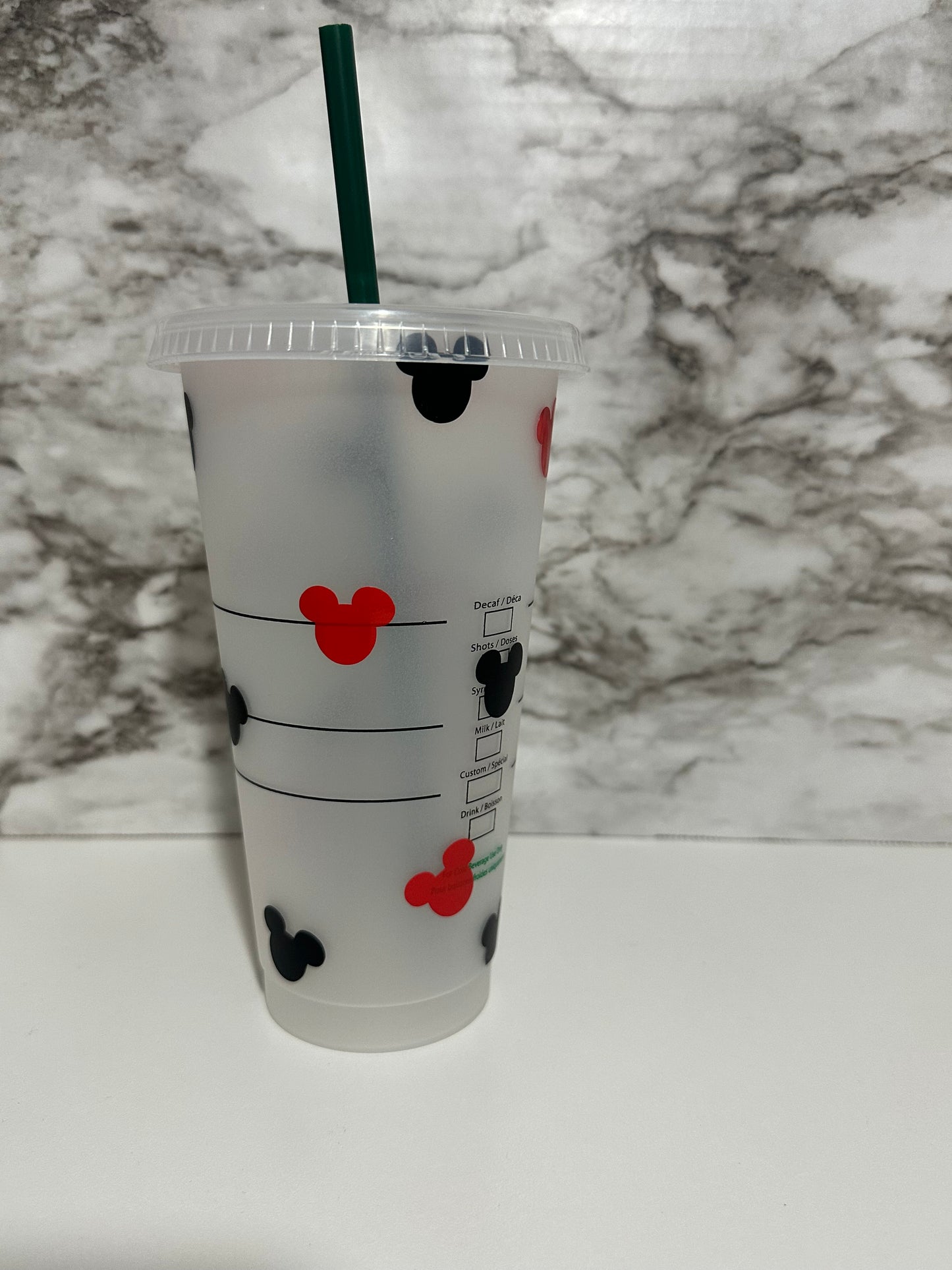 Mickey Head Cup w Straw