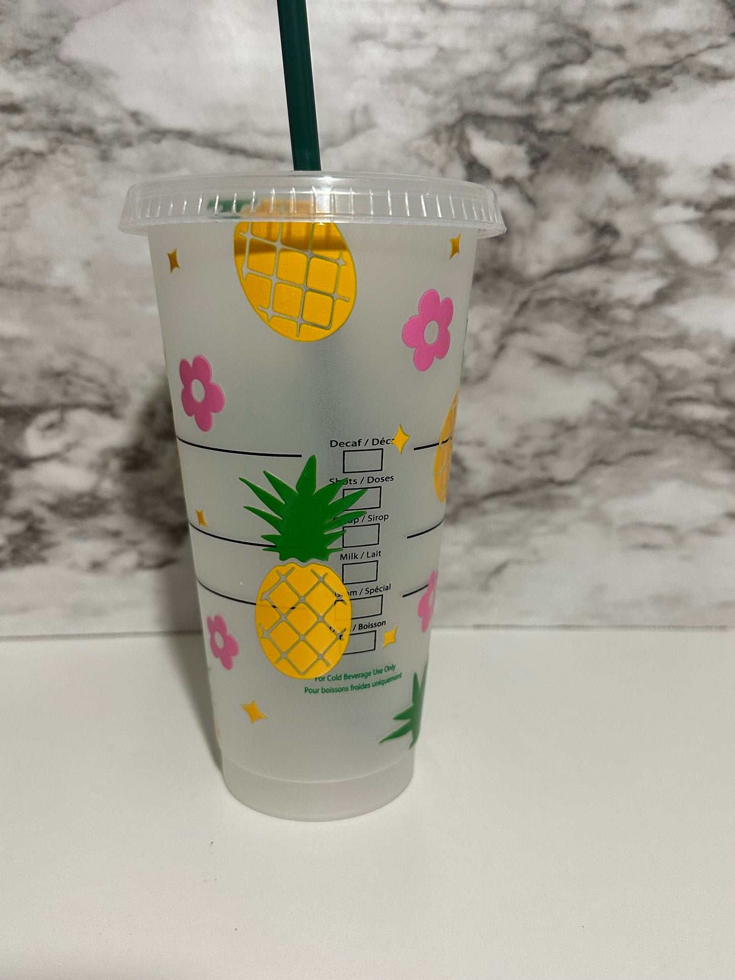 Pineapple Cup w Straw
