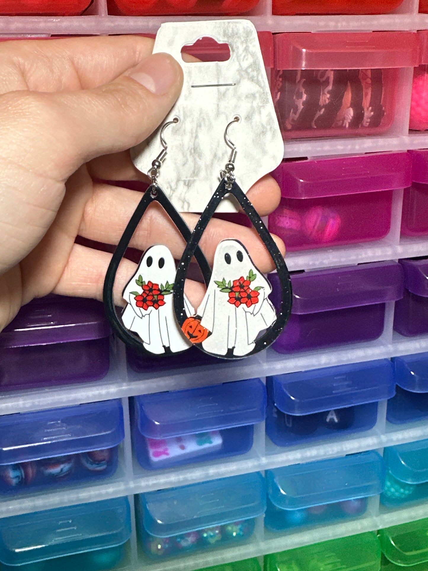 Glitter teardrop ghost