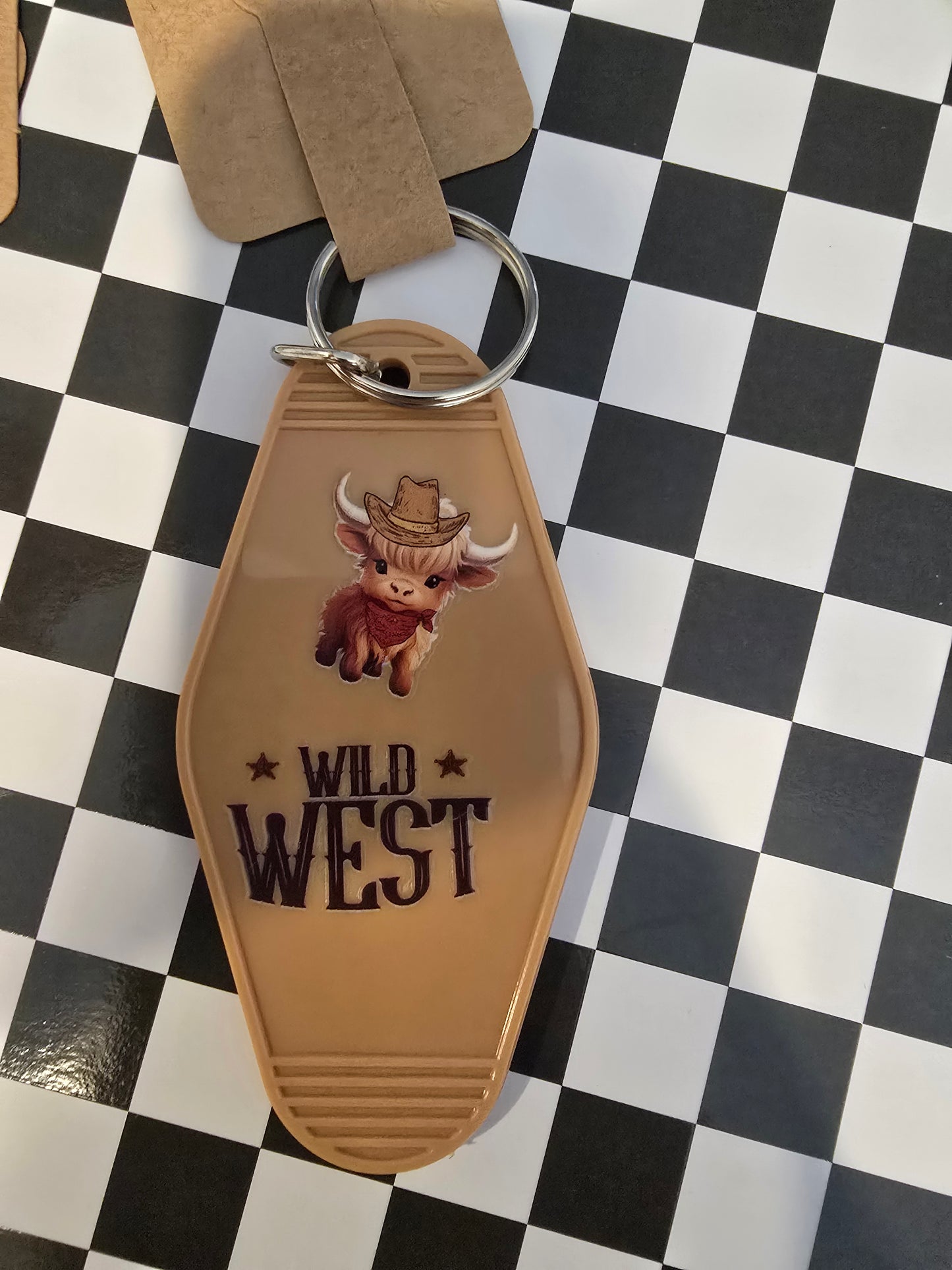 Wild West Highland Motel Keychain, Tan