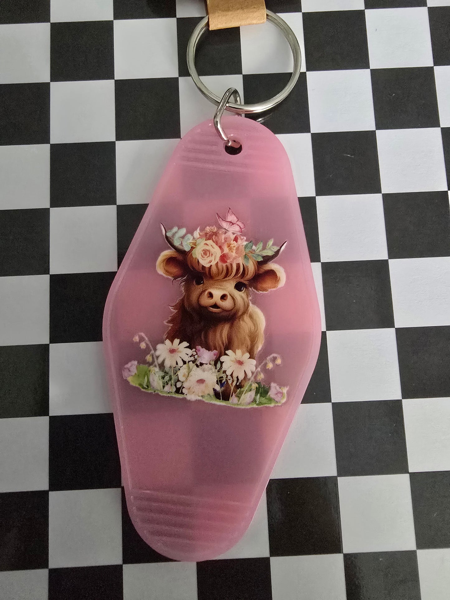 Highland Floral Cow Motel Keychain, Light Pink
