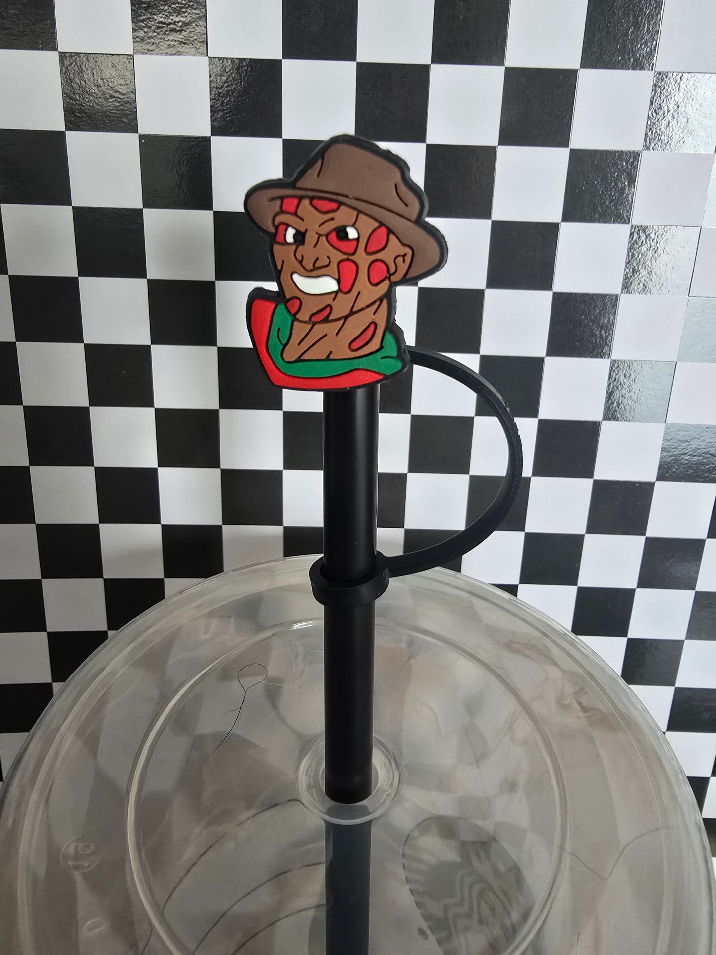 Freddy Straw Topper